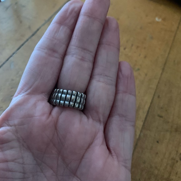 Rhinestone heart shaped angel wing elastic ring - Picture 3 of 7